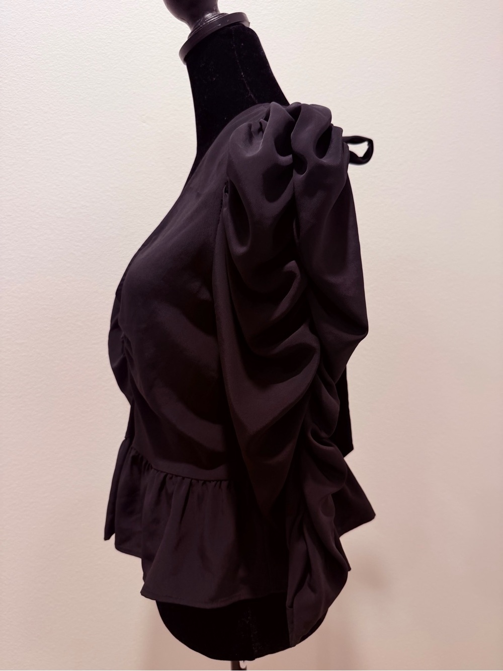 Topshop Black V-Neck Peplum Puff Sleeve Blouse - Picture 8 of 13